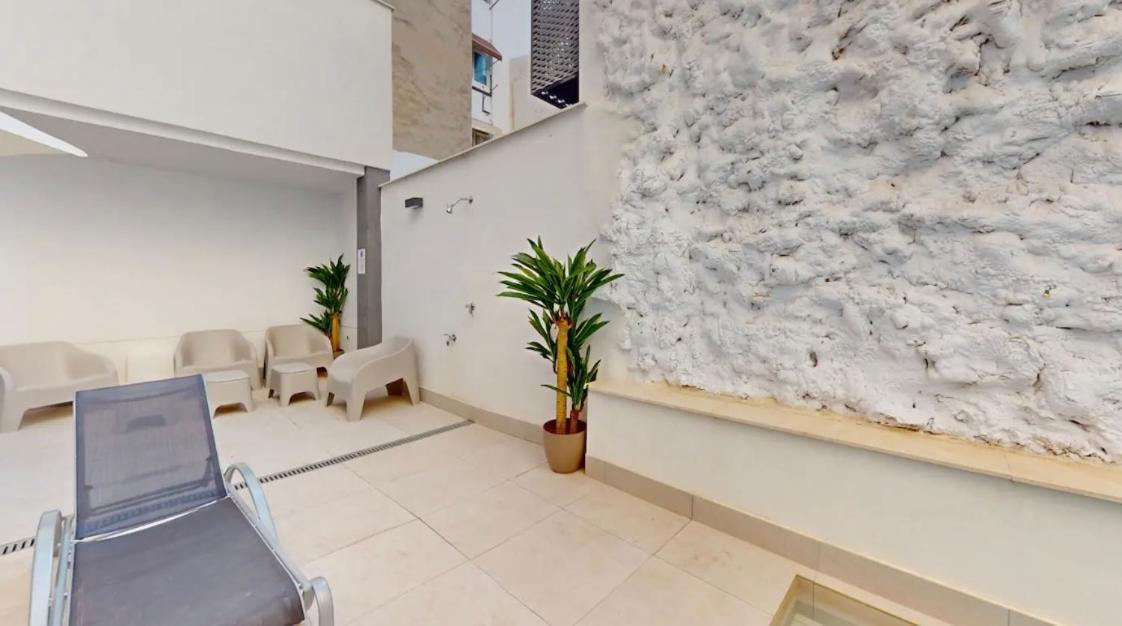 Apartamentos Breton 17 Suite Familiar Alicante Exterior photo